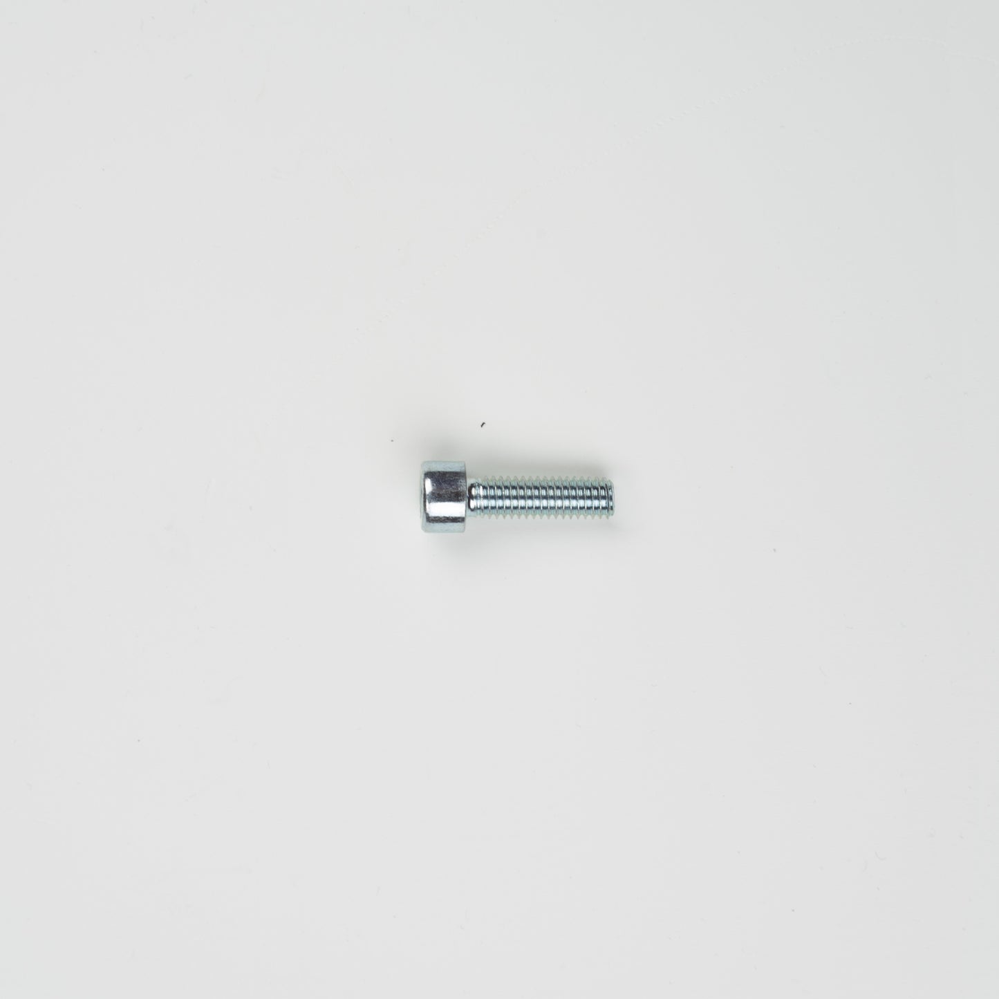 M6 Steel bolts cylinder head – use Hexlox Insert 5 mm