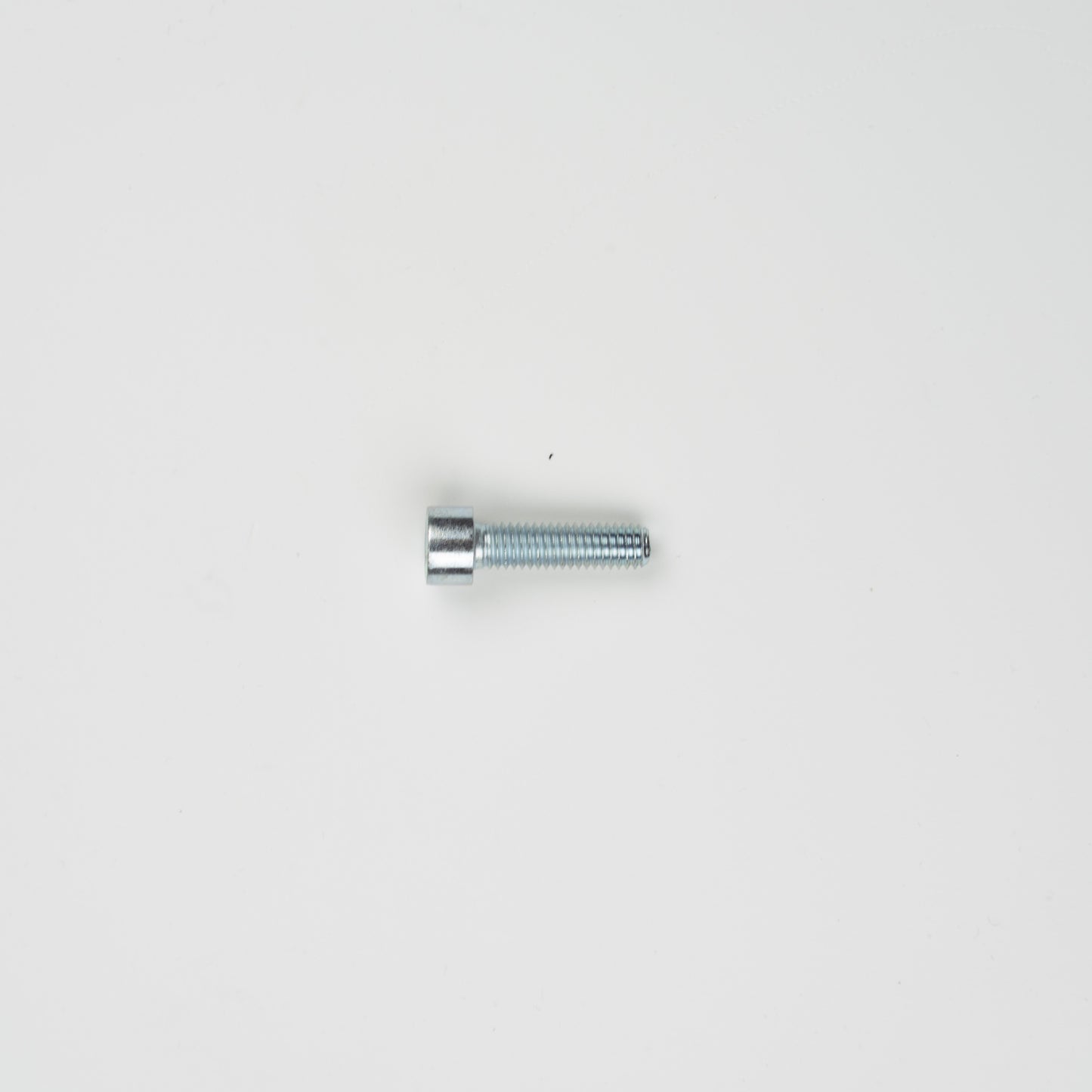 M6 Steel bolts cylinder head – use Hexlox Insert 5 mm